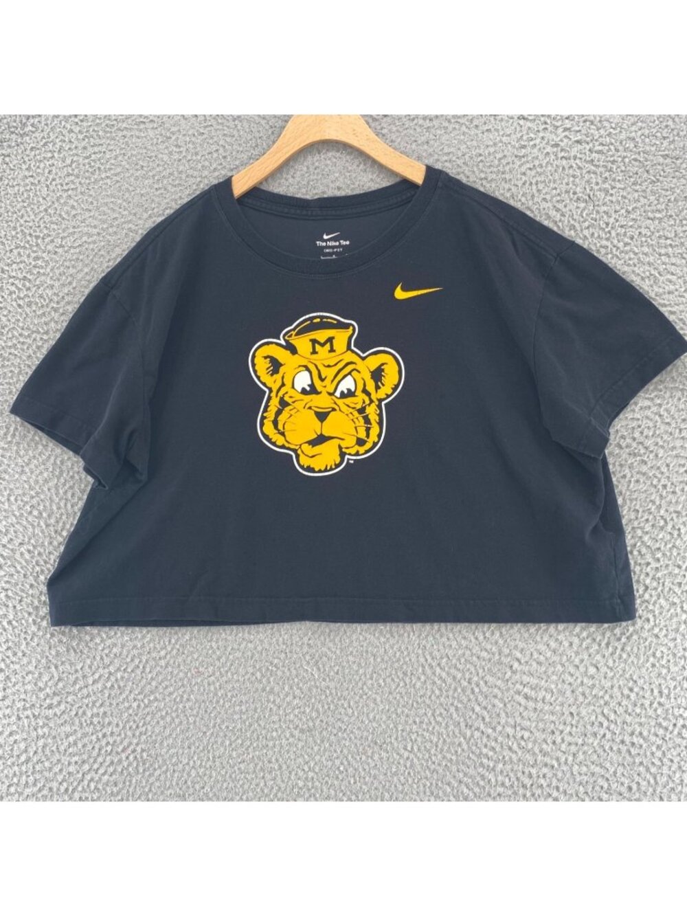 Nike Mizzou Top Womens Large Black Dri Fit Cotton Cropped Tee MU Tigers Missouri